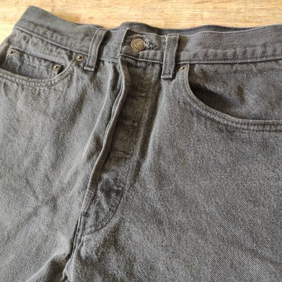 Vintage Levi's 501 Jean Shorts Womens 32 Black Wash Cut Offs Button Fly Festival - Picture 2 of 12